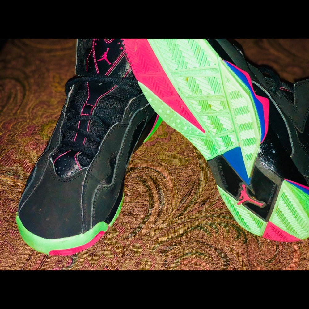 Air Jordan 7 Shoes Black Pink Green